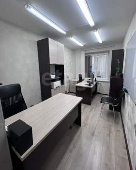 2-к квартира, вторичка, 52м2, 1/10 этаж