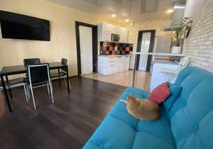 3-к квартира, вторичка, 90м2, 1/17 этаж