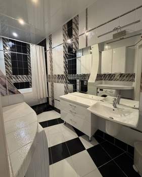 3-к квартира, вторичка, 125м2, 3/6 этаж