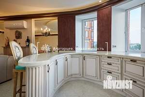 4-к квартира, вторичка, 145м2, 7/10 этаж