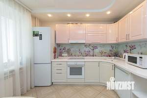 2-к квартира, вторичка, 55м2, 1/17 этаж