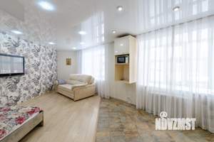 3-к квартира, вторичка, 68м2, 1/19 этаж