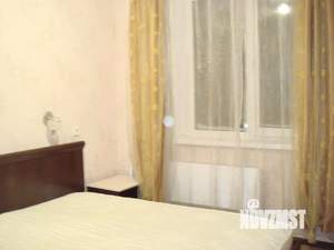 2-к квартира, вторичка, 54м2, 1/17 этаж
