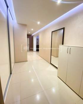 3-к квартира, вторичка, 92м2, 8/11 этаж