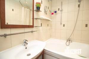 2-к квартира, вторичка, 57м2, 10/10 этаж