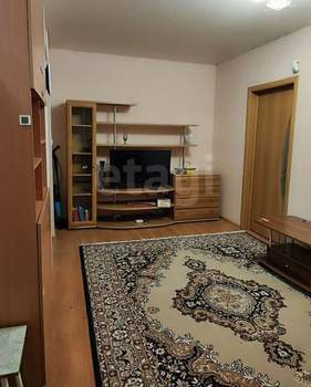 2-к квартира, вторичка, 42м2, 1/5 этаж