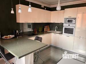 2-к квартира, вторичка, 64м2, 7/10 этаж