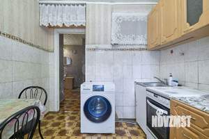 4-к квартира, вторичка, 62м2, 1/5 этаж