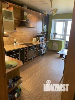 2-к квартира, вторичка, 67м2, 10/10 этаж