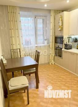 3-к квартира, вторичка, 95м2, 2/4 этаж