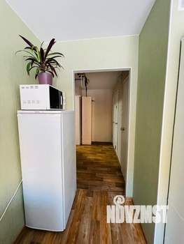 2-к квартира, вторичка, 54м2, 1/9 этаж