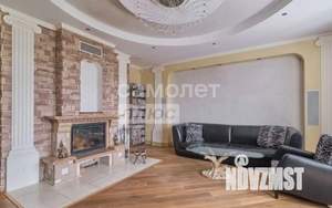 4-к квартира, вторичка, 181м2, 8/8 этаж