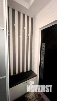 Студия квартира, вторичка, 52м2, 2/18 этаж