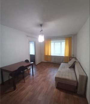 3-к квартира, вторичка, 56м2, 1/5 этаж