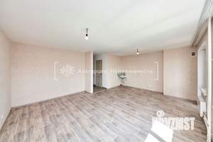 3-к квартира, вторичка, 96м2, 6/17 этаж