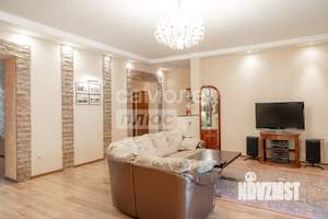 4-к квартира, вторичка, 137м2, 2/9 этаж