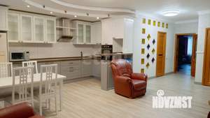 4-к квартира, вторичка, 137м2, 5/9 этаж