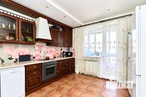 3-к квартира, вторичка, 104м2, 4/5 этаж