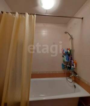 2-к квартира, вторичка, 64м2, 10/10 этаж