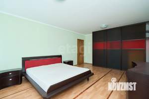 4-к квартира, вторичка, 148м2, 2/6 этаж