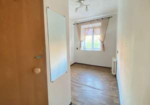 Студия квартира, вторичка, 13м2, 1/5 этаж