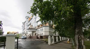 3-к квартира, вторичка, 130м2, 1/7 этаж