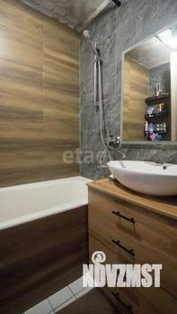 3-к квартира, вторичка, 67м2, 1/10 этаж