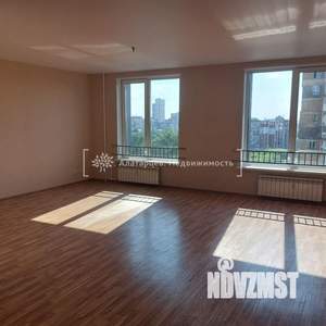 3-к квартира, вторичка, 104м2, 2/8 этаж