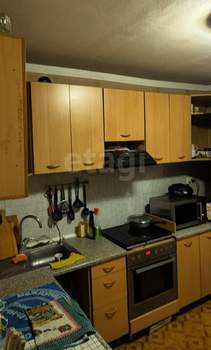 2-к квартира, вторичка, 59м2, 1/4 этаж