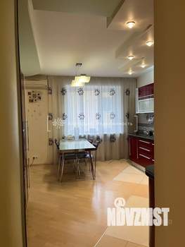4-к квартира, вторичка, 124м2, 2/5 этаж