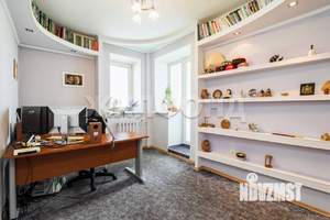 4-к квартира, вторичка, 120м2, 9/10 этаж
