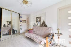 3-к квартира, вторичка, 42м2, 5/5 этаж