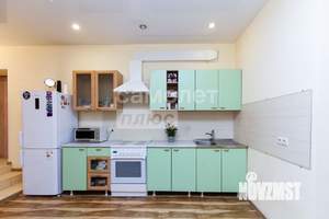 2-к квартира, вторичка, 54м2, 1/10 этаж