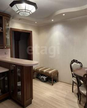 3-к квартира, вторичка, 87м2, 1/4 этаж