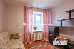 4-к квартира, вторичка, 63м2, 5/5 этаж