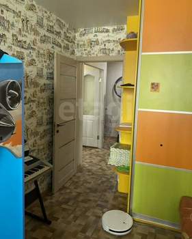 3-к квартира, вторичка, 64м2, 4/17 этаж