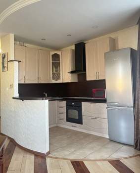 3-к квартира, вторичка, 90м2, 3/5 этаж