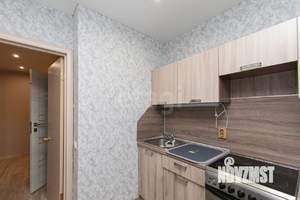 2-к квартира, вторичка, 43м2, 1/9 этаж