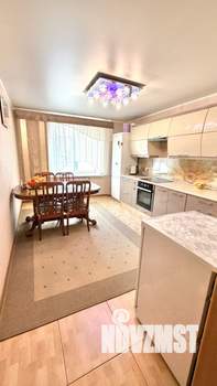 2-к квартира, вторичка, 70м2, 3/10 этаж