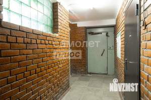 3-к квартира, вторичка, 65м2, 1/8 этаж