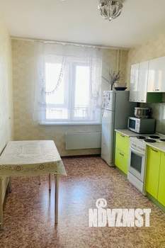 2-к квартира, вторичка, 63м2, 4/17 этаж