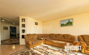 3-к квартира, вторичка, 100м2, 8/8 этаж