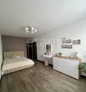 3-к квартира, вторичка, 82м2, 8/10 этаж