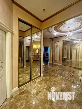 4-к квартира, вторичка, 205м2, 3/4 этаж