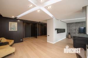 4-к квартира, вторичка, 150м2, 8/8 этаж