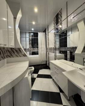 3-к квартира, вторичка, 125м2, 3/6 этаж