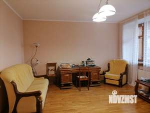 3-к квартира, вторичка, 100м2, 1/6 этаж