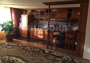 3-к квартира, вторичка, 100м2, 8/8 этаж