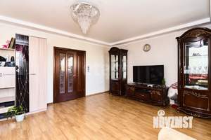 3-к квартира, вторичка, 104м2, 4/5 этаж