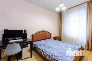 3-к квартира, вторичка, 93м2, 1/4 этаж